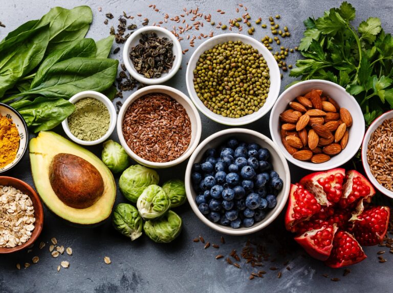 How Antioxidants Help Battle Free Radicals Every Day