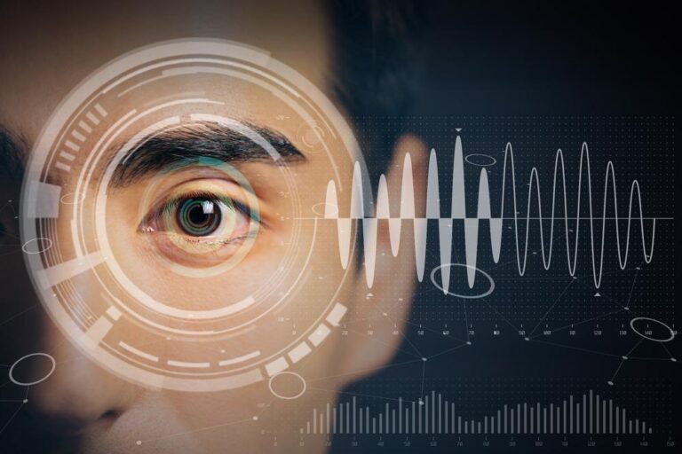 How Smart Contact Lenses Revolutionize Real-Time Health Monitoring