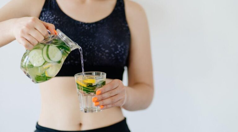 Hydration and Weight Loss: Stay Refreshed, Shed Pounds!